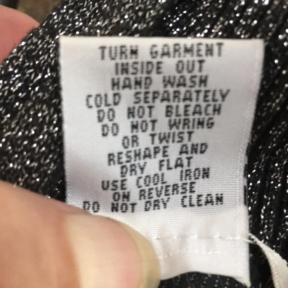 Lauren Michelle Beaded sweater. Size small - Picture 11 of 11